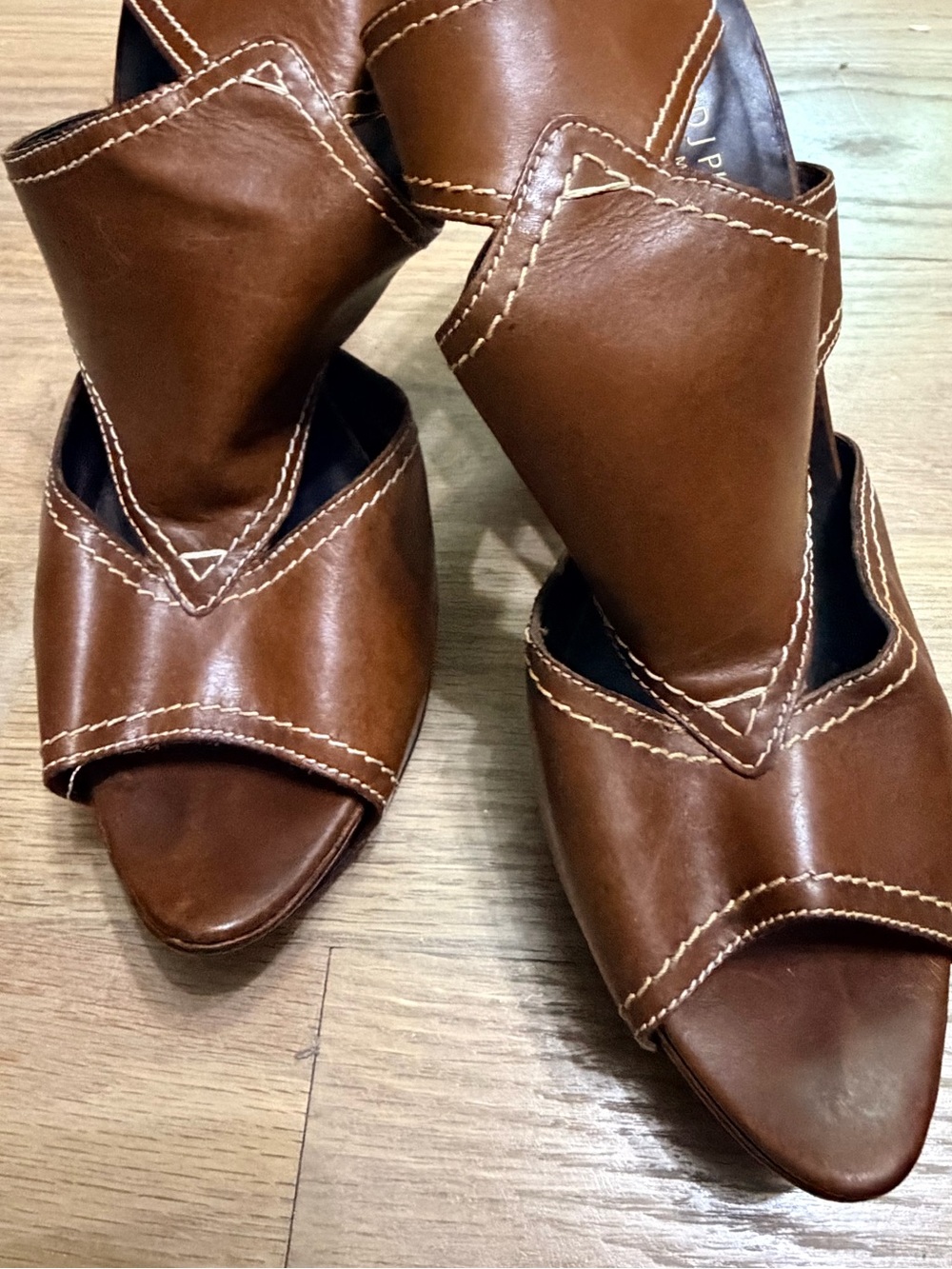 Vintage Donald J Pliner CARLY Leather Cutout Platform Block Heels — Size 8M